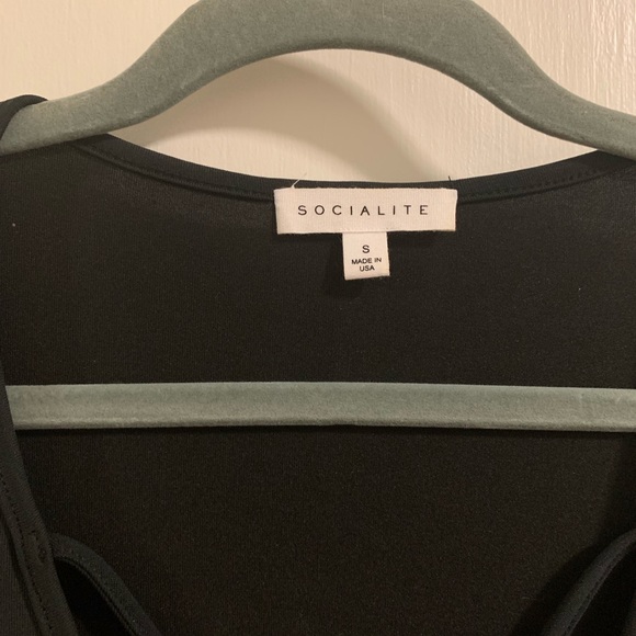 Black Socialite Shift Dress, size small - Picture 4 of 4